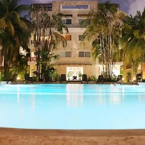 https://blue-ocean-riviera-maya.quintano-roohotels.com